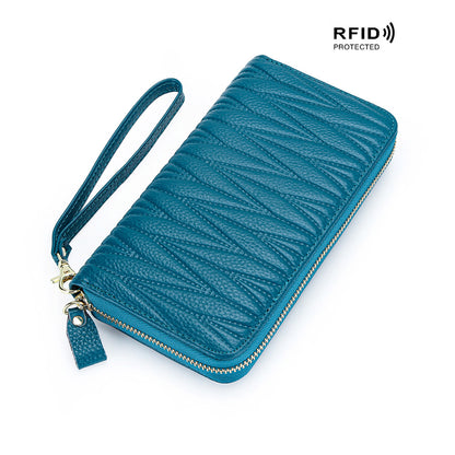 Women's Organizer Wallet.